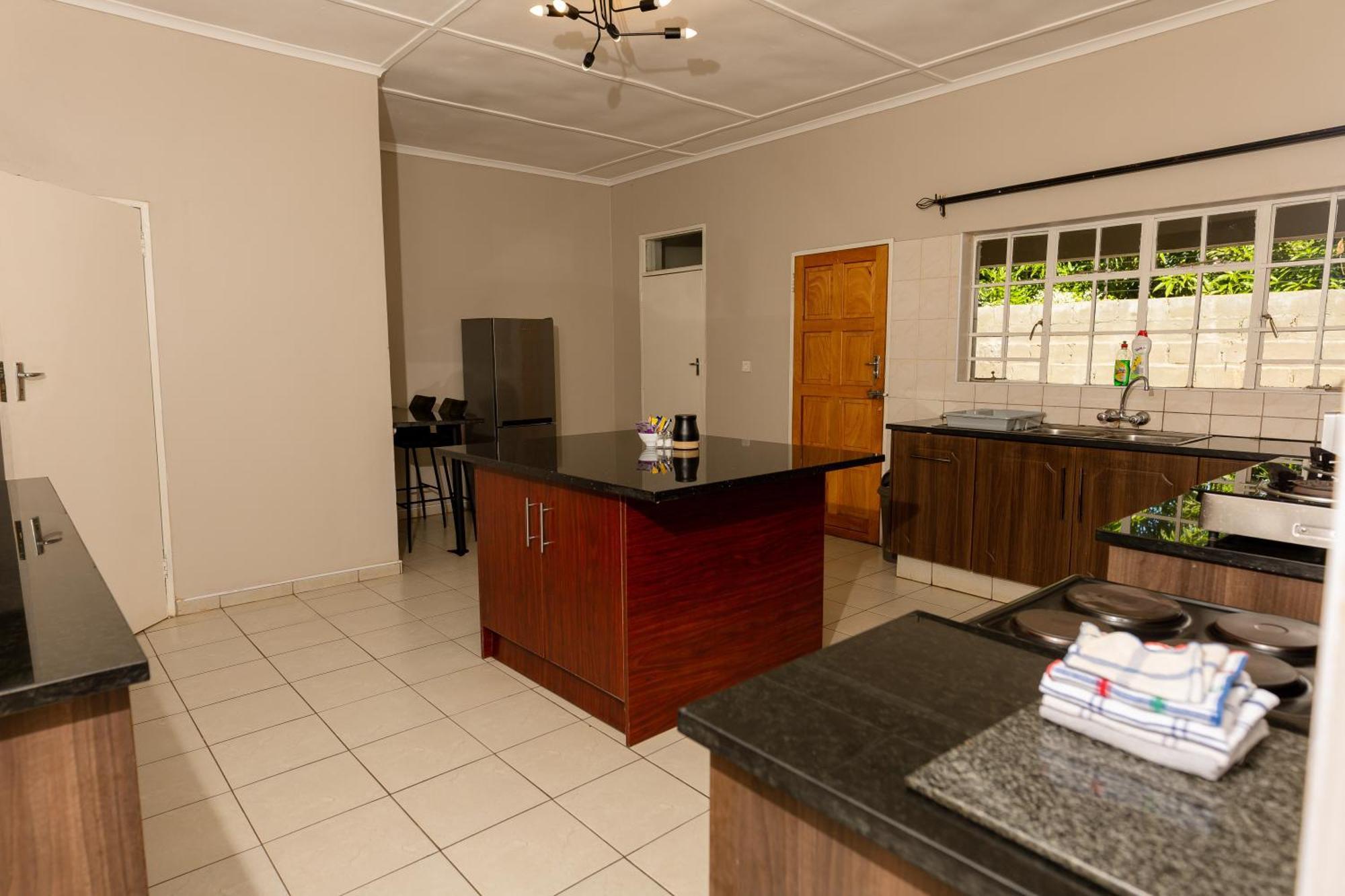 Hungwe House Villa Victoria Falls Eksteriør billede