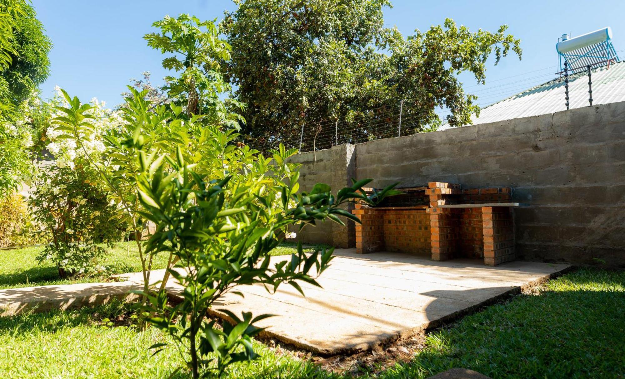 Hungwe House Villa Victoria Falls Eksteriør billede